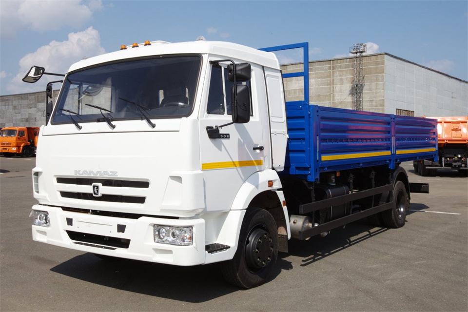 Бортовой автомобиль КАМАЗ-4308